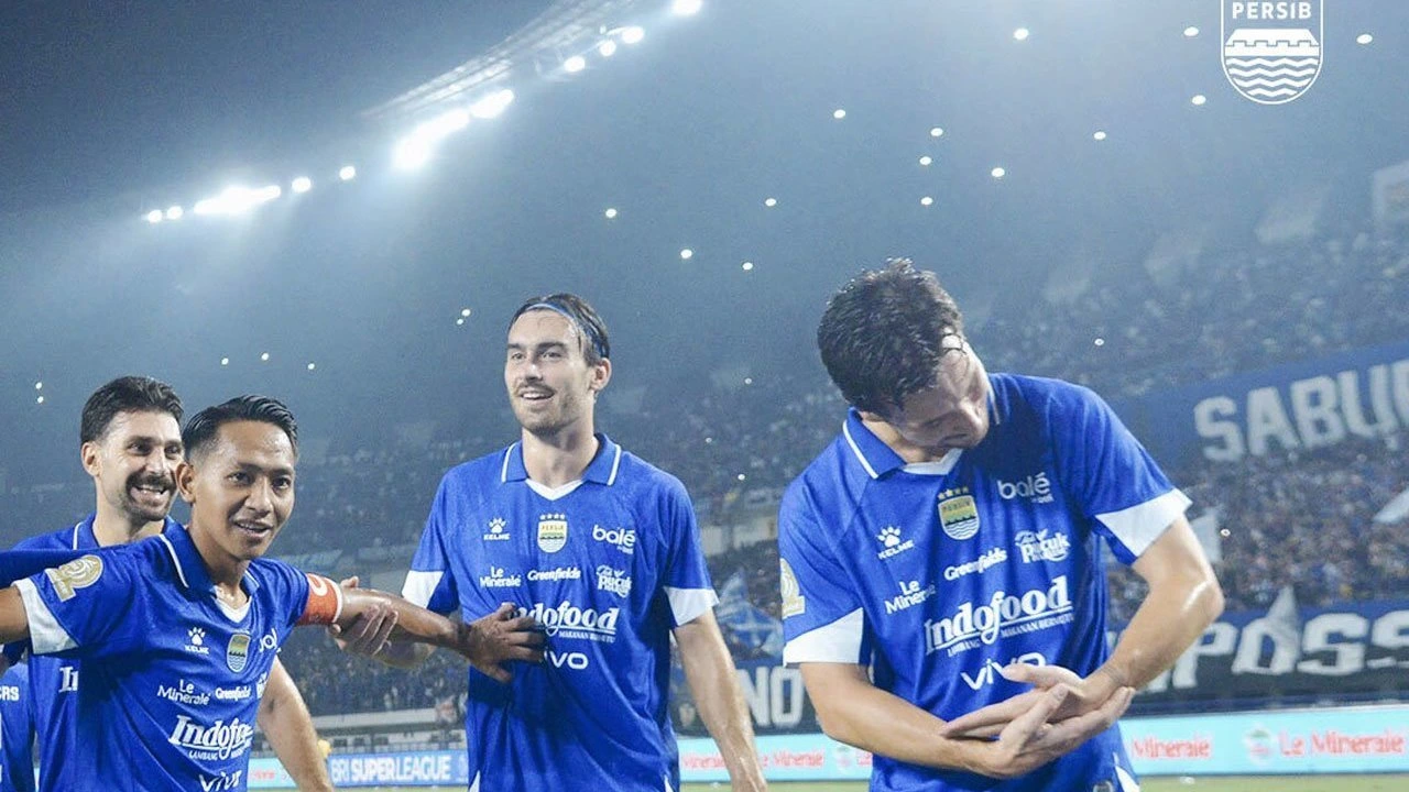 Selebrasi Thom Haye Persib